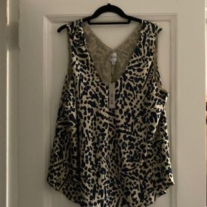 Gorgeous silky Nic+Zoe sleeveless top.